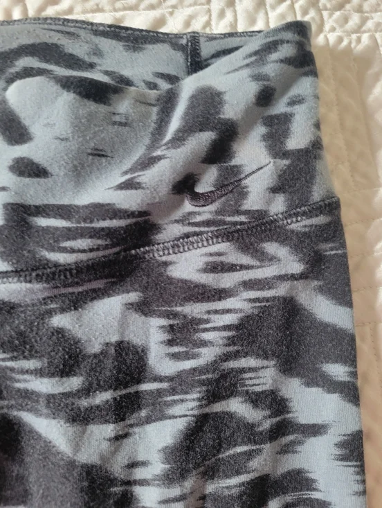 Nike Dri Fit Gray Black Camo Leggings Athletic High Rise Size M - Picture 4 of 6